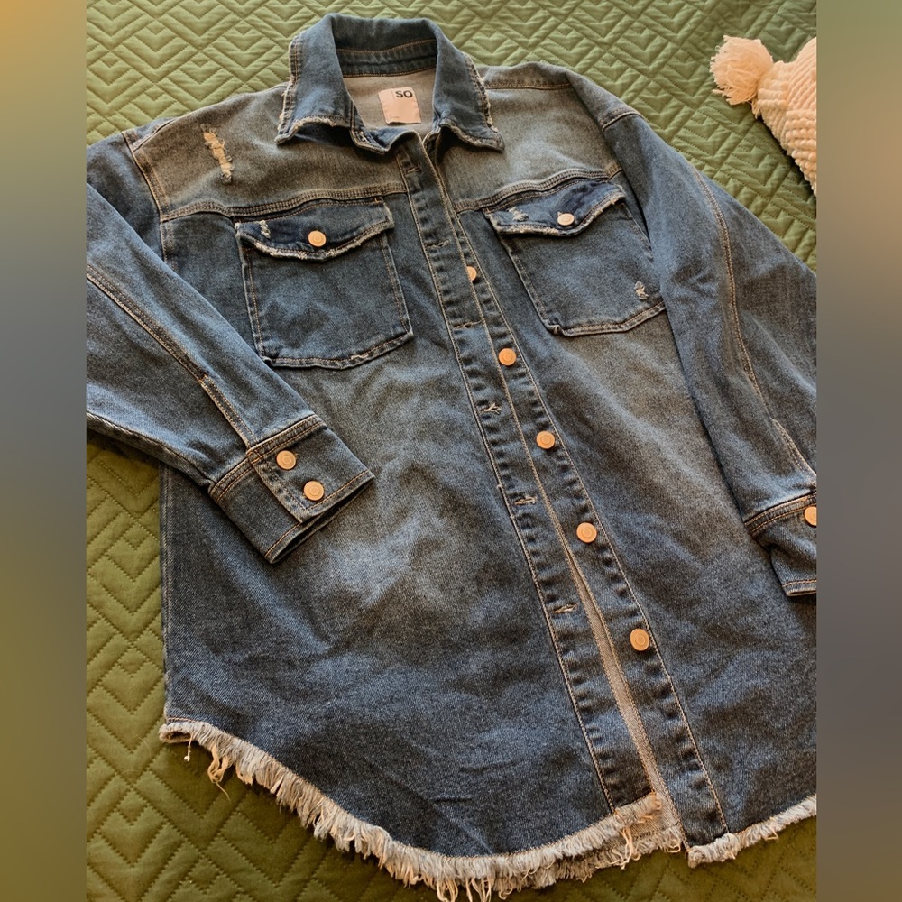 Oversized denim jacket *NWT* - frayed hem